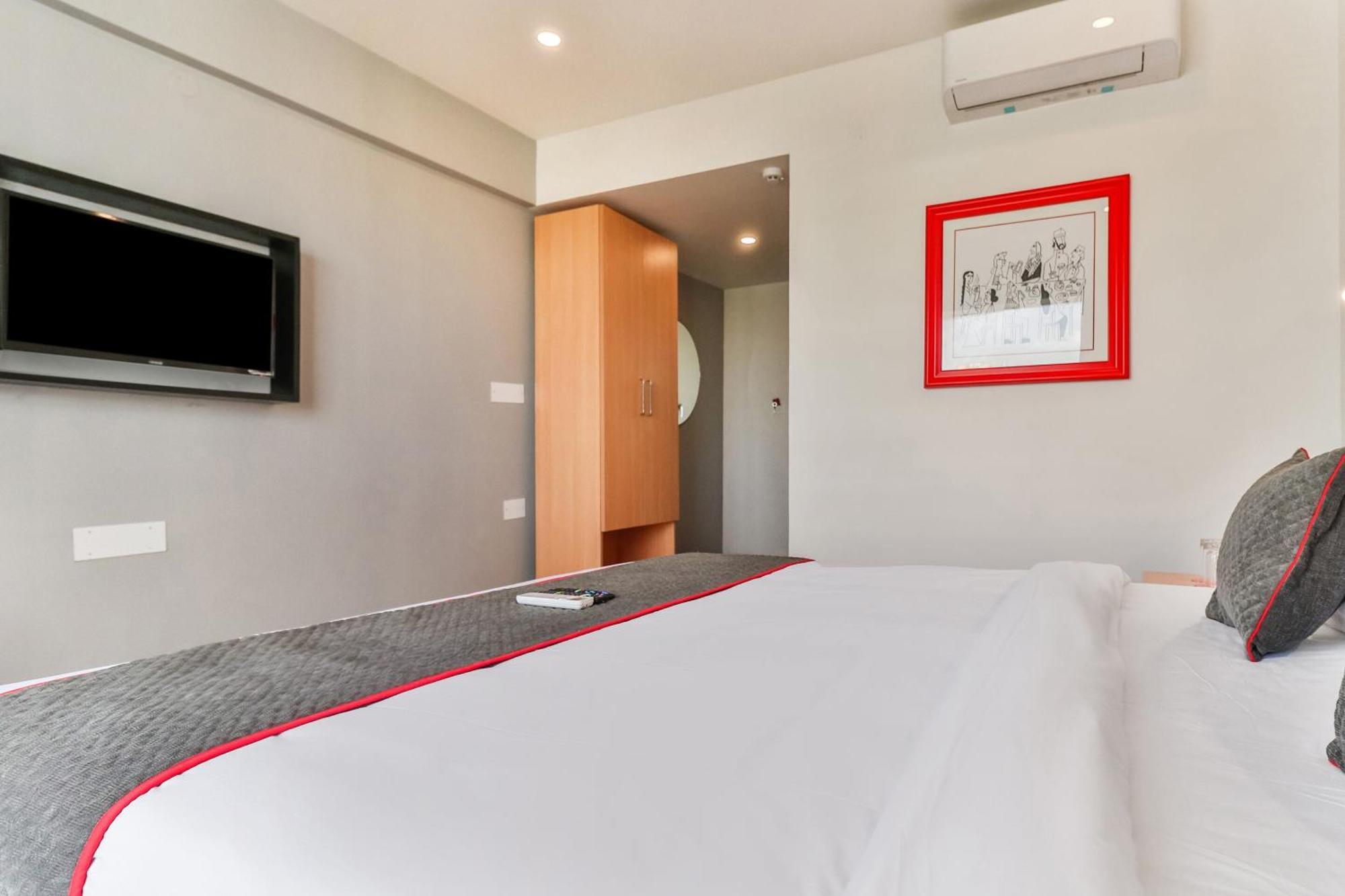 Super Townhouse Reva College University Yelahanka Εξωτερικό φωτογραφία